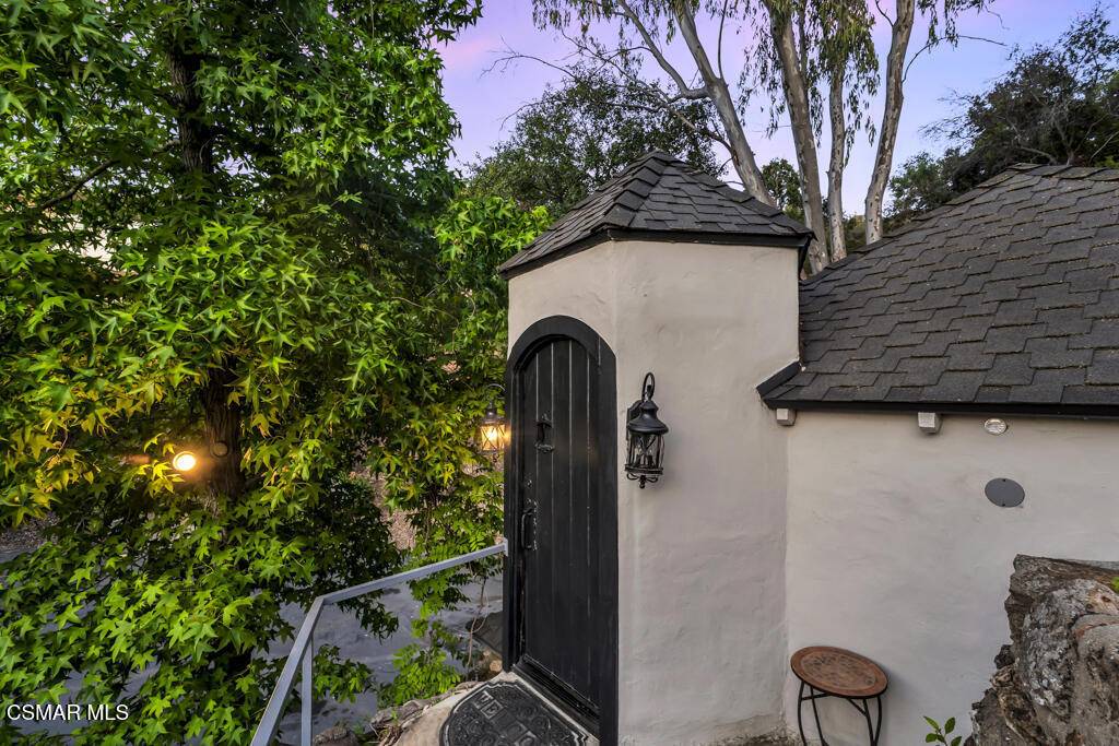 Westlake Village, CA 91361,314 Upper Lake RD