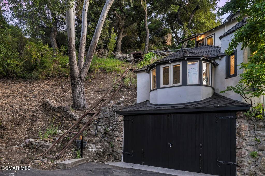 Westlake Village, CA 91361,314 Upper Lake RD
