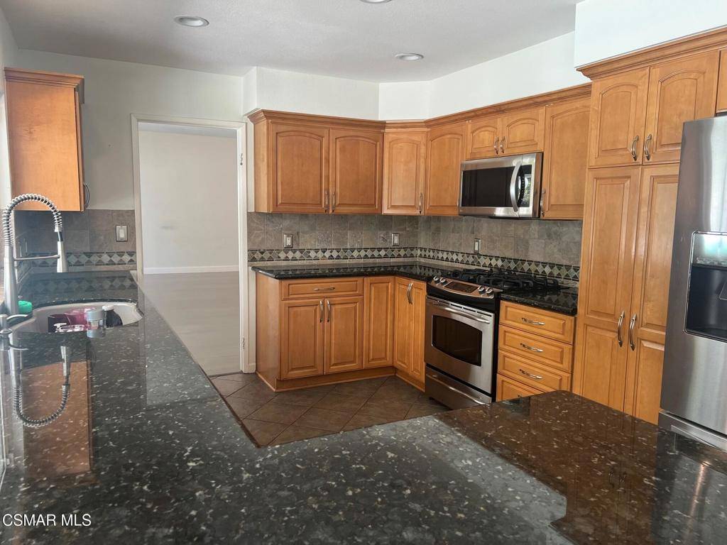 West Hills, CA 91304,8431 Faust AVE