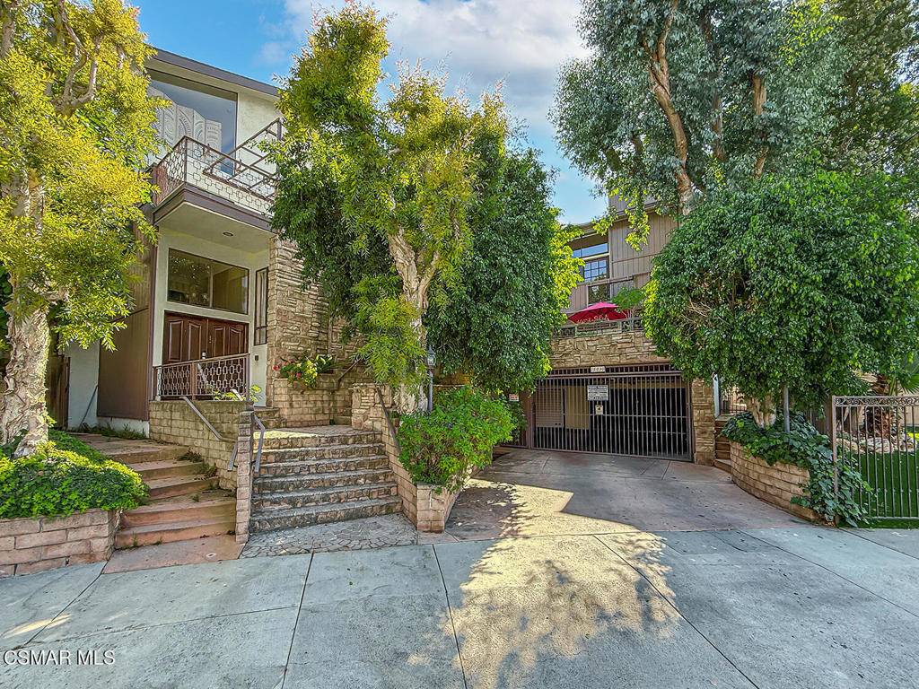 Encino, CA 91436,16030 Moorpark ST #10