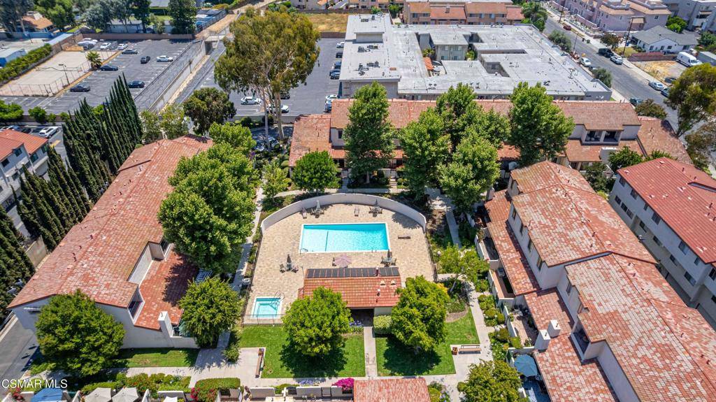 Tarzana, CA 91356,18220 Oxnard ST #105