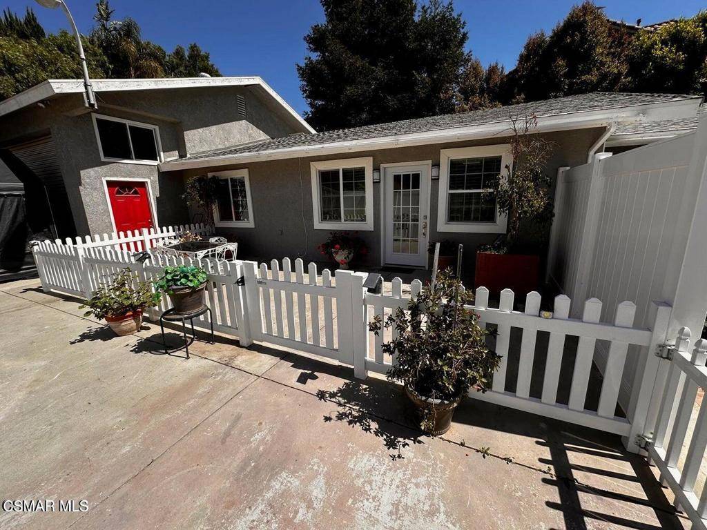 Simi Valley, CA 93065,718 Greenbriar AVE