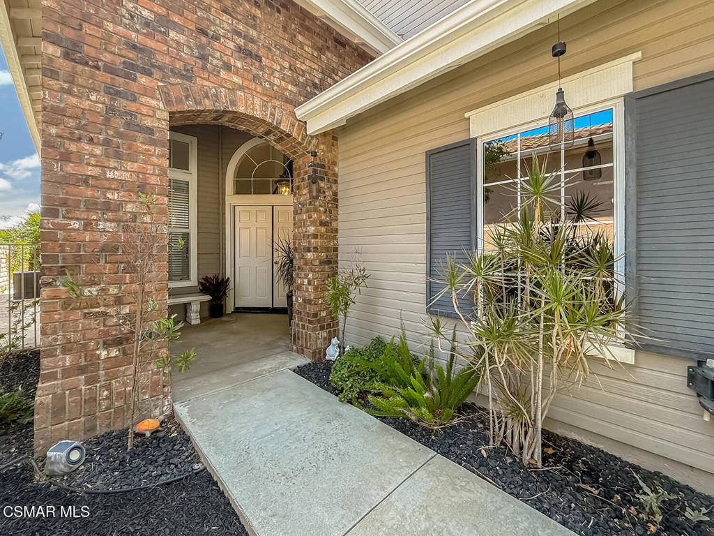 Thousand Oaks, CA 91362,2350 Laurelwood DR
