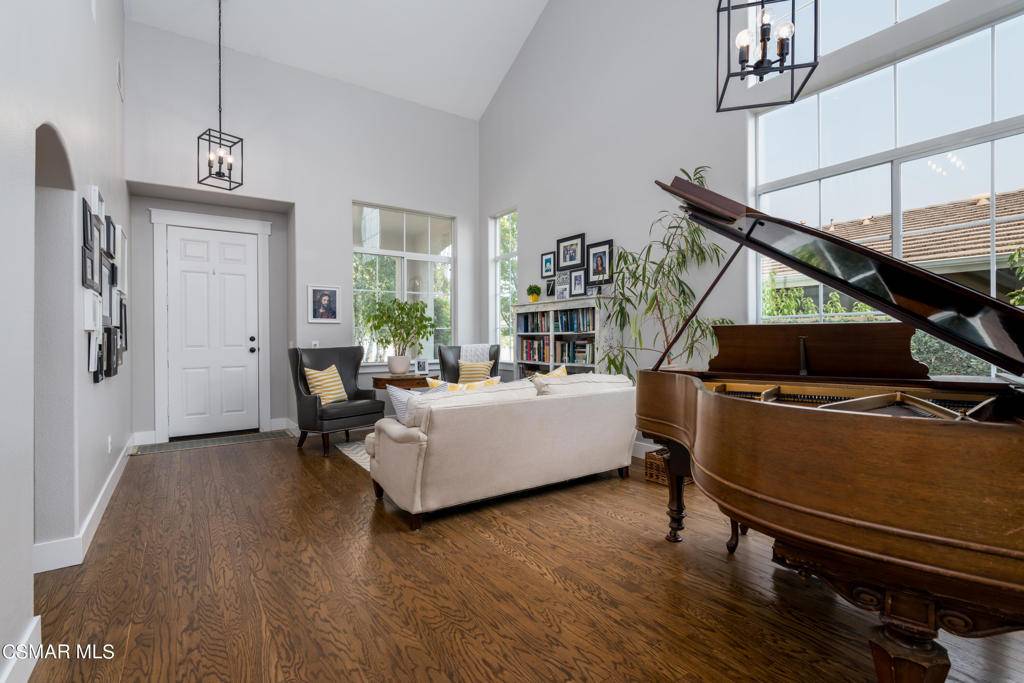 Newbury Park, CA 91320,674 Camino Del Sol