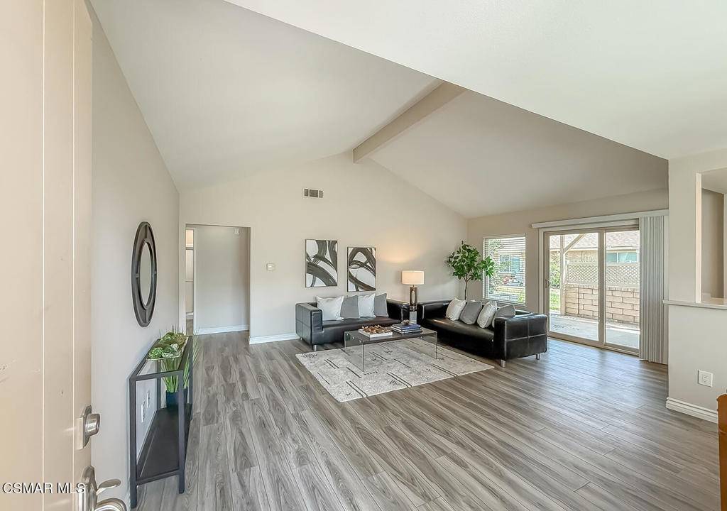 Camarillo, CA 93012,38114 Village 38