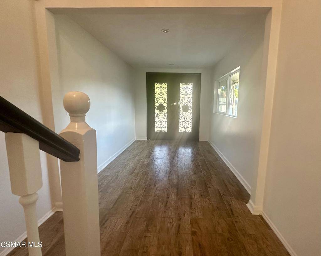 Calabasas, CA 91301,26969 Helmond DR