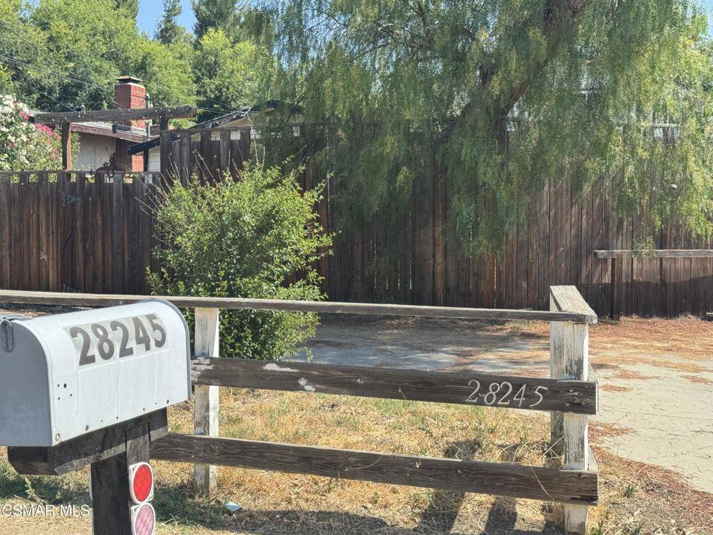 Agoura Hills, CA 91301,28245 W Driver AVE