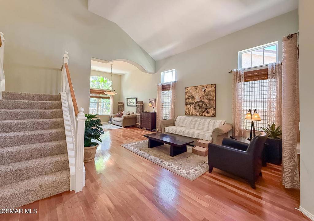 Thousand Oaks, CA 91362,2347 Laurelwood DR