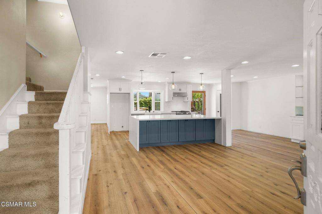 Newbury Park, CA 91320,2607 Lander CT