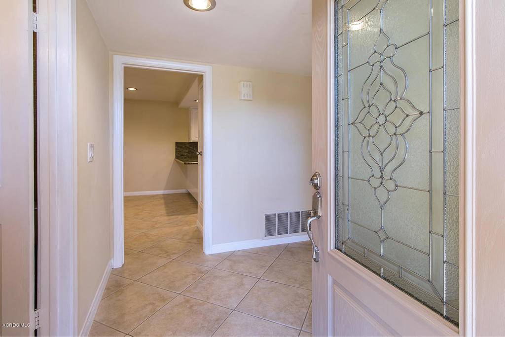 Westlake Village, CA 91361,2399 Windward CIR
