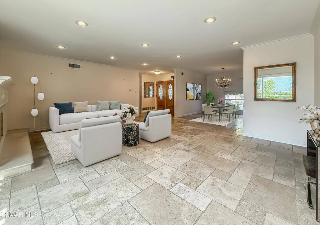 Santa Paula, CA 93060,370 View DR