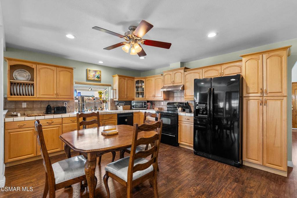 Simi Valley, CA 93063,3867 Delano CT