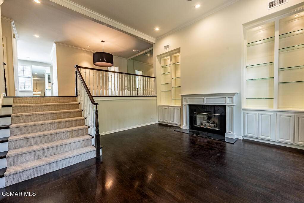Thousand Oaks, CA 91361,2407 Swanfield CT