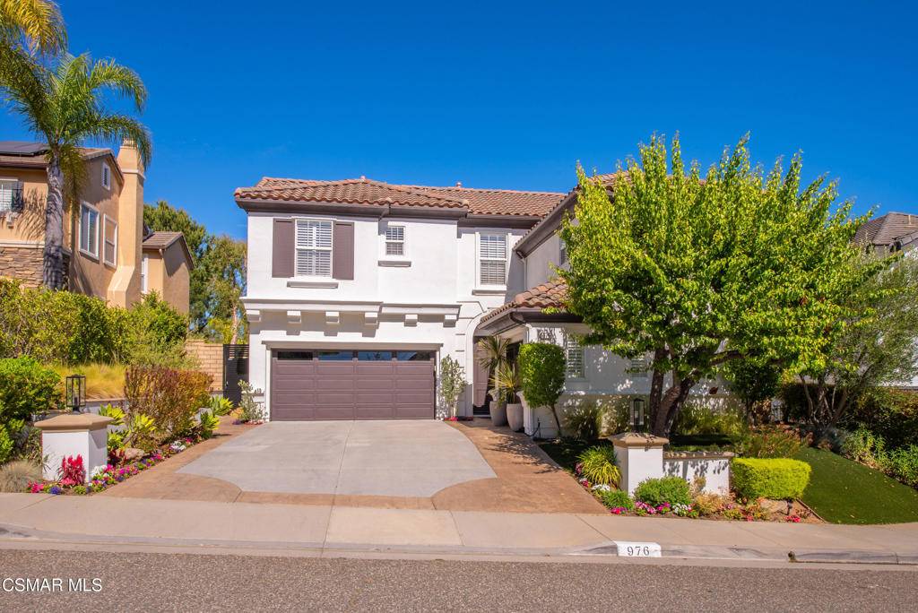Oak Park, CA 91377,976 Blackbourne
