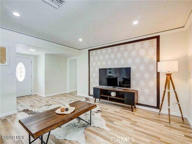 North Hills, CA 91343,15931 Tuba ST
