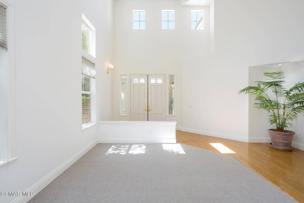 Oak Park, CA 91377,1034 Lambourne PL
