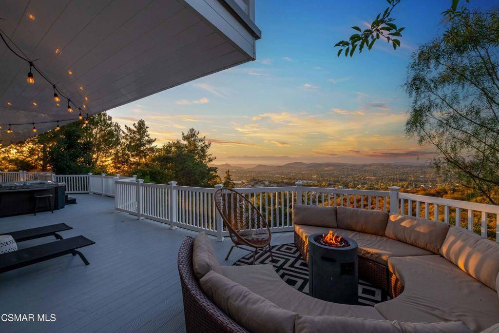 Newbury Park, CA 91320,460 Mcknight RD