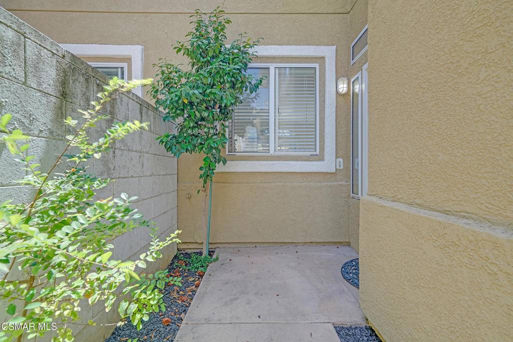 Moorpark, CA 93021,11543 Treeview CT
