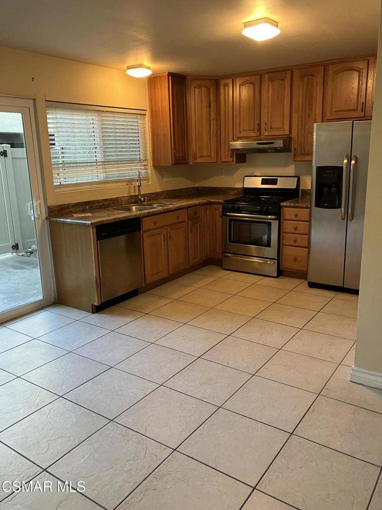 Thousand Oaks, CA 91360,463 Serento CIR