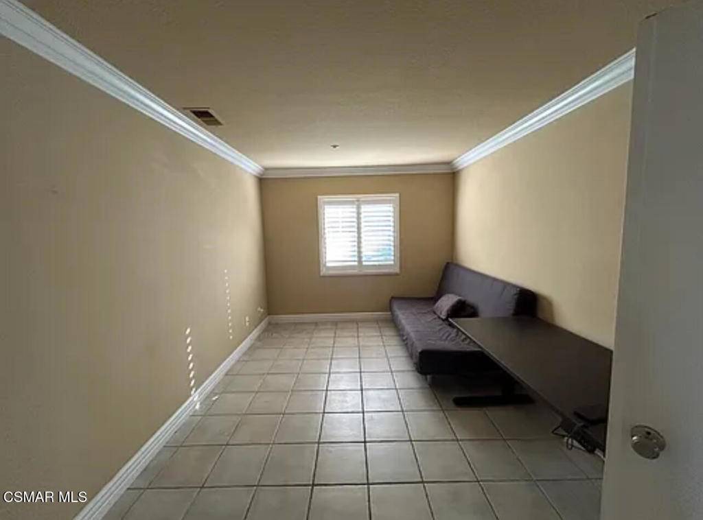 Sylmar, CA 91342,12178 Edgecliff AVE