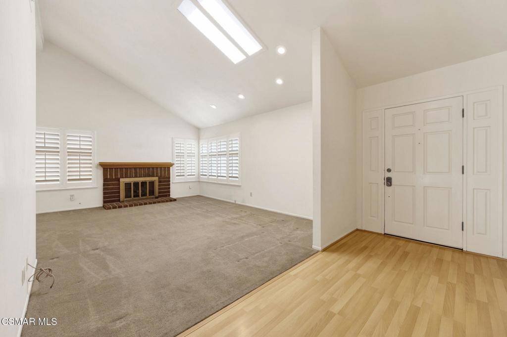 Thousand Oaks, CA 91360,3249 Spring Meadow AVE