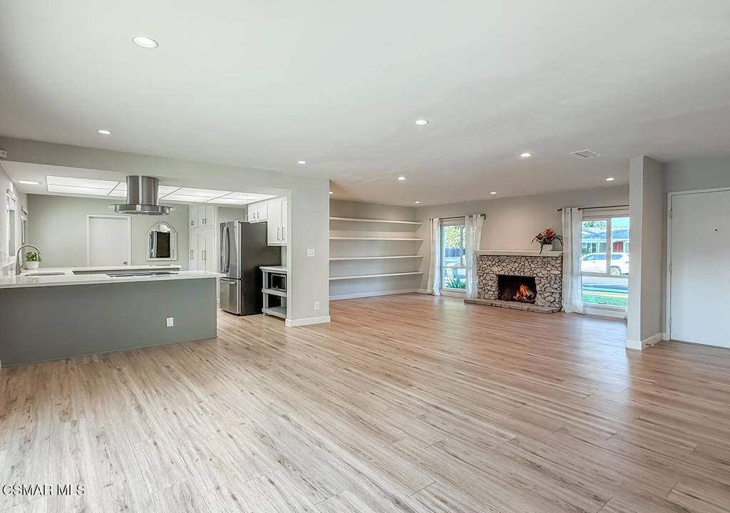 Thousand Oaks, CA 91360,1251 Buckingham DR