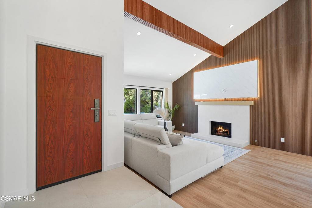Agoura Hills, CA 91301,28719 Aries ST