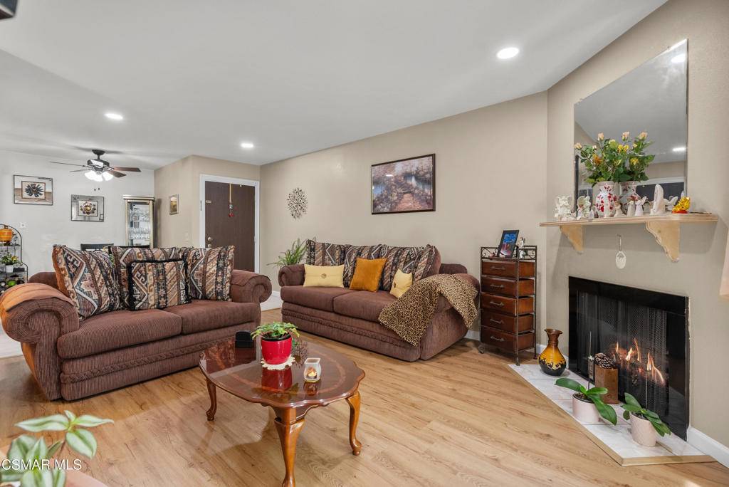 Simi Valley, CA 93065,1256 Patricia AVE #3