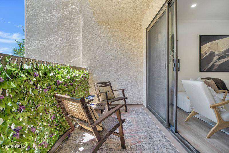 Calabasas, CA 91302,26008 Alizia Canyon DR #C
