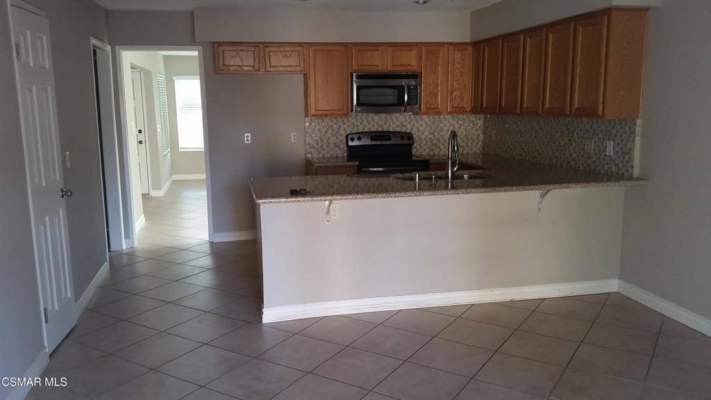 Westlake Village, CA 91361,1098 Glenbridge CIR