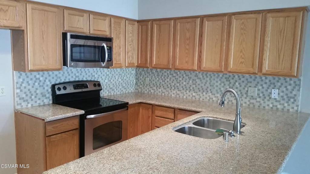 Westlake Village, CA 91361,1098 Glenbridge CIR