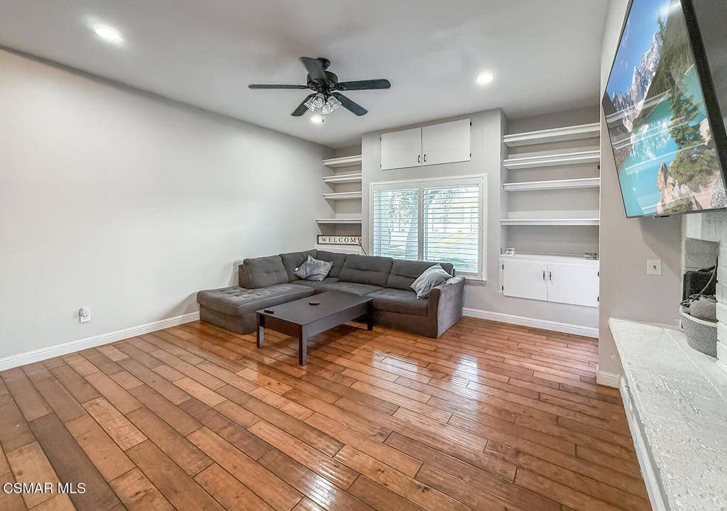 Simi Valley, CA 93063,3318 Darby ST #311