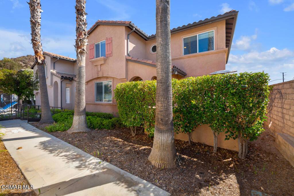 Saugus, CA 91350,21123 Avenida De Sonrisa