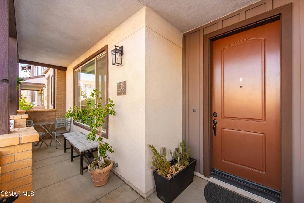 Simi Valley, CA 93065,135 Farmhouse DR #4