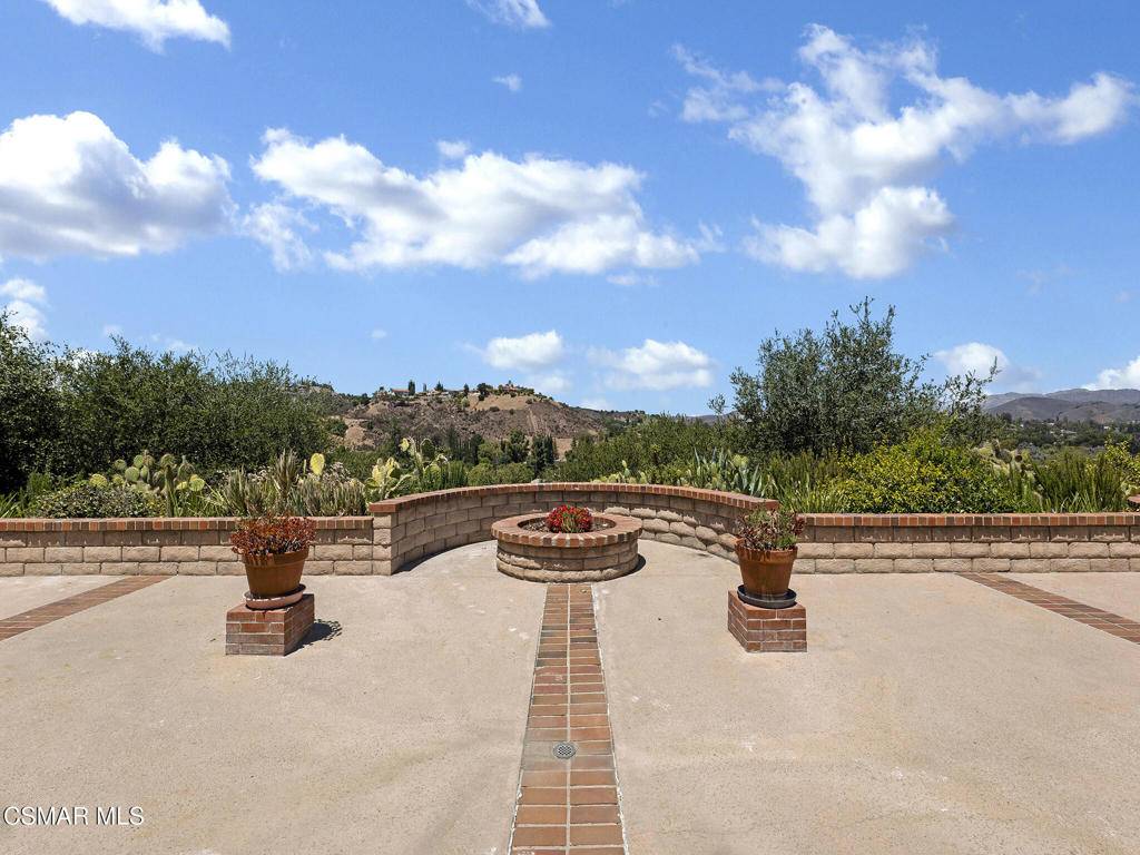 Westlake Village, CA 91361,2031 Channelford RD