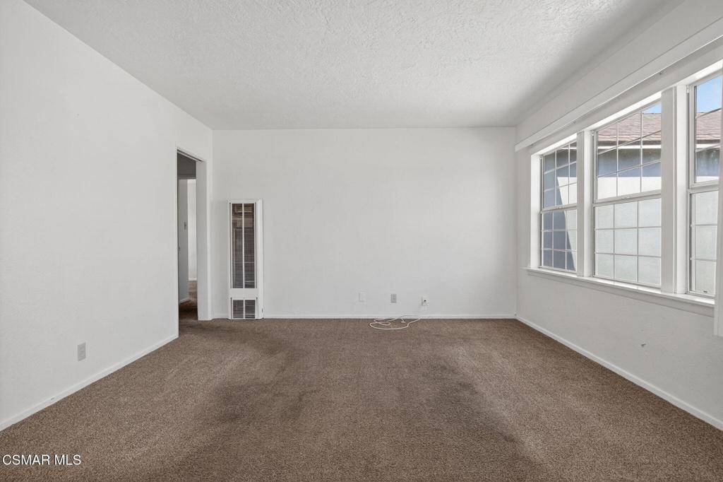 Oxnard, CA 93033,342 E Hemlock ST