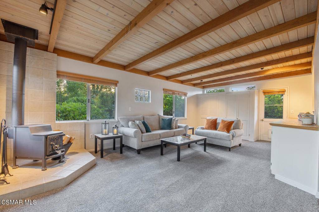 Newbury Park, CA 91320,1019 Riopelle CT