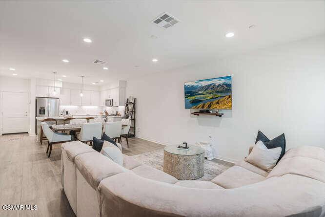 Simi Valley, CA 93065,110 Red Brick DR #5