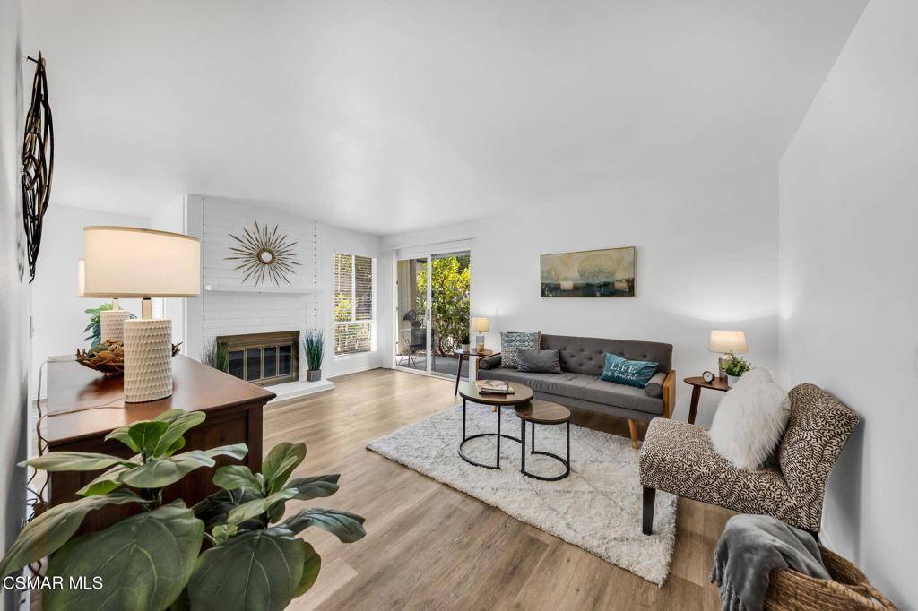 Thousand Oaks, CA 91360,224 Oakleaf DR #102