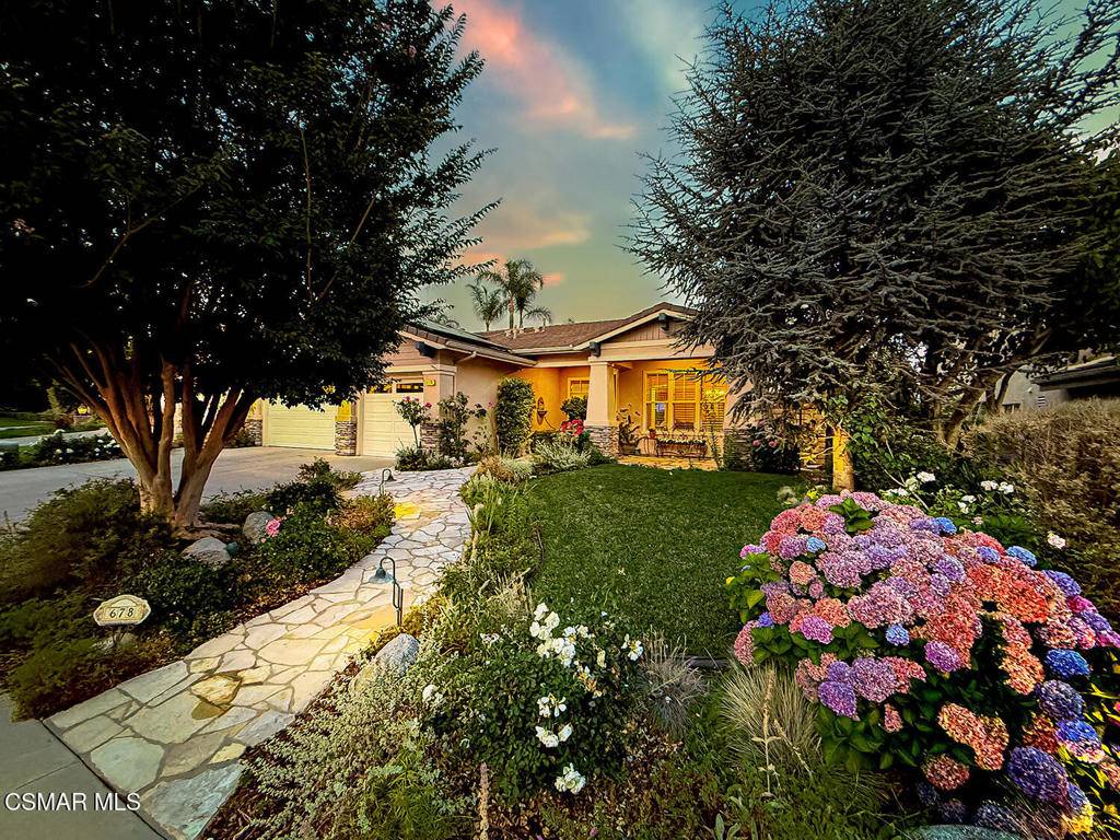 Newbury Park, CA 91320,678 Via Carro