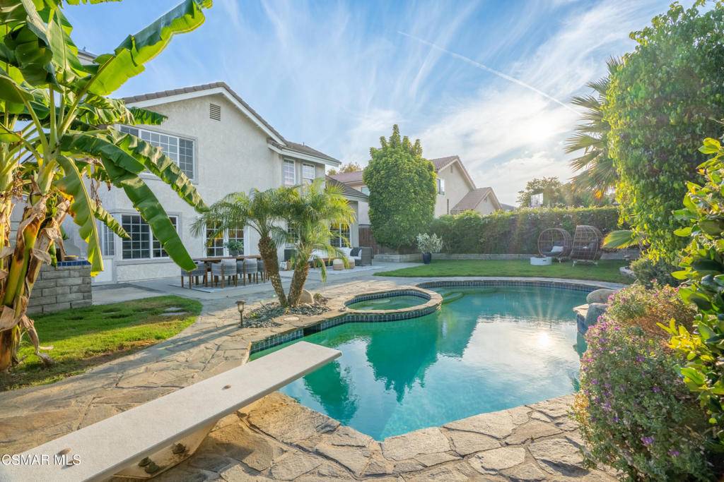 Camarillo, CA 93012,1669 Ridgewood DR