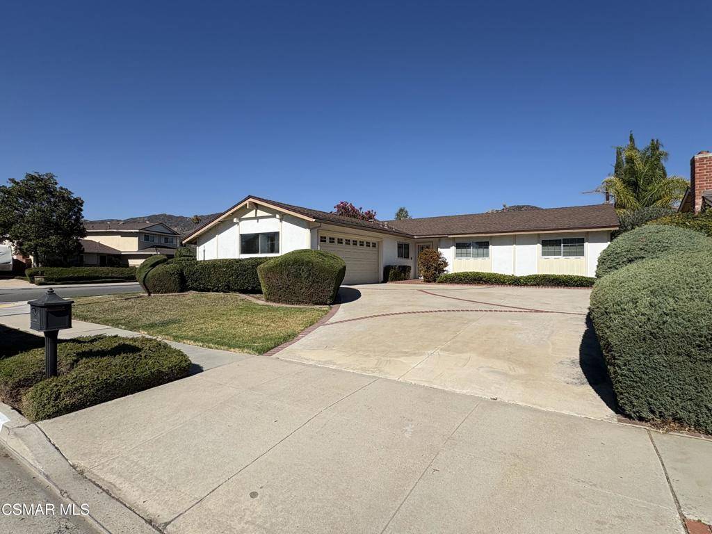 Simi Valley, CA 93063,2152 Rockdale AVE