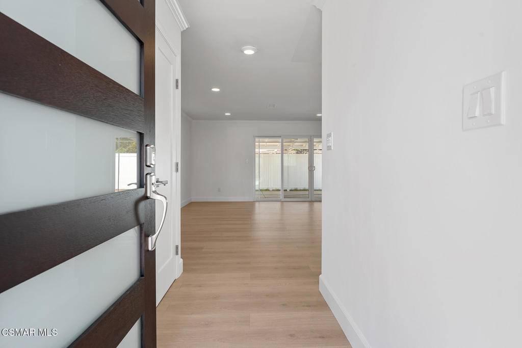 Northridge, CA 91324,9800 Geyser AVE