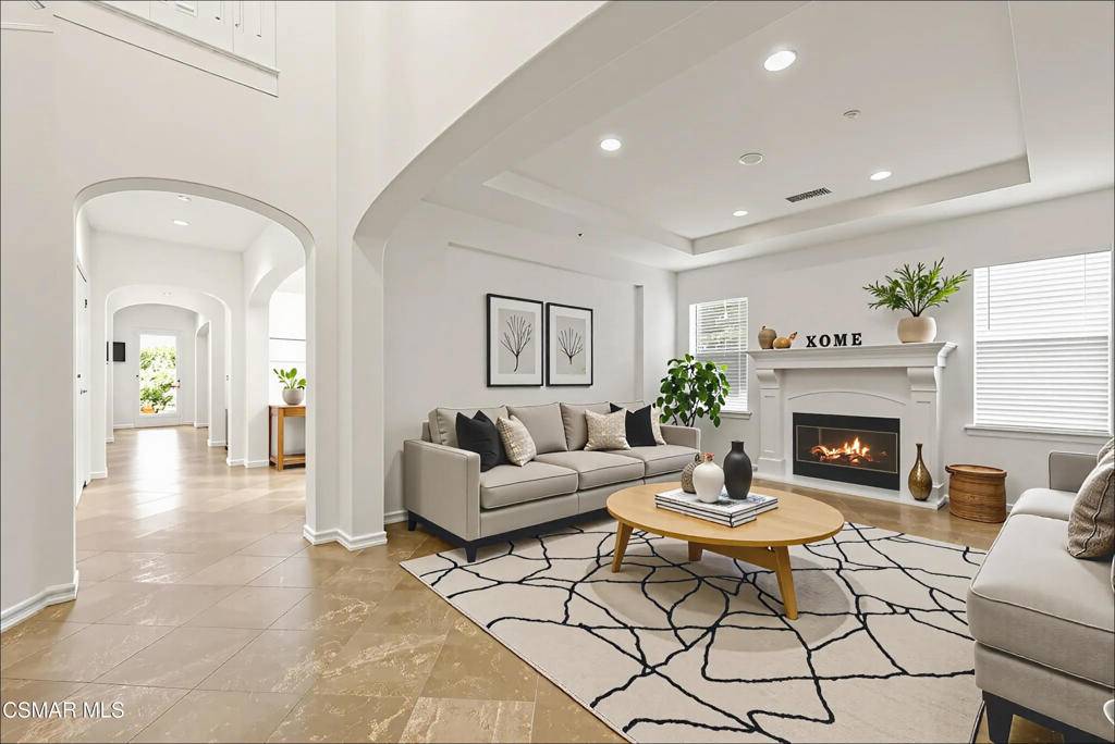 Moorpark, CA 93021,13290 Red Bird CT