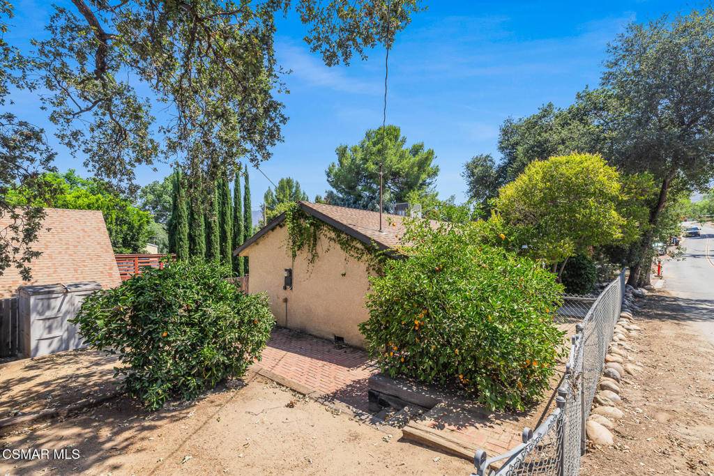 Simi Valley, CA 93063,826 Katherine RD