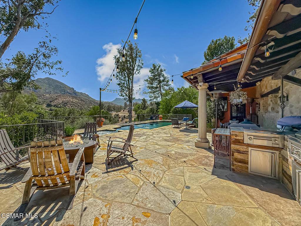 Agoura Hills, CA 91301,31145 Lobo Vista RD