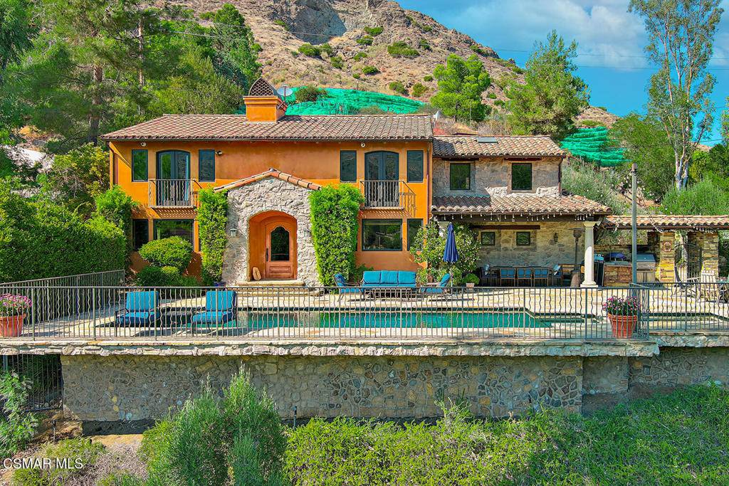 Agoura Hills, CA 91301,31145 Lobo Vista RD
