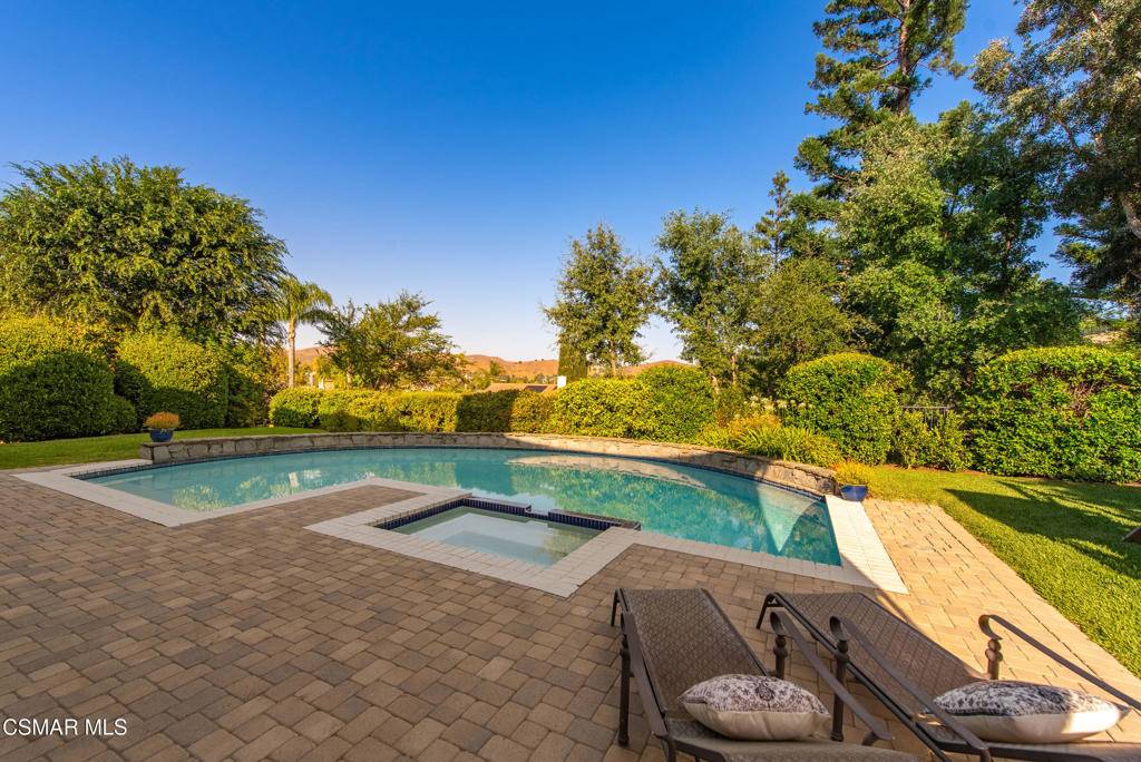 Agoura Hills, CA 91301,29536 Fountainwood ST