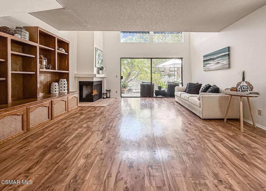 Agoura Hills, CA 91301,5720 Skyview WAY #F