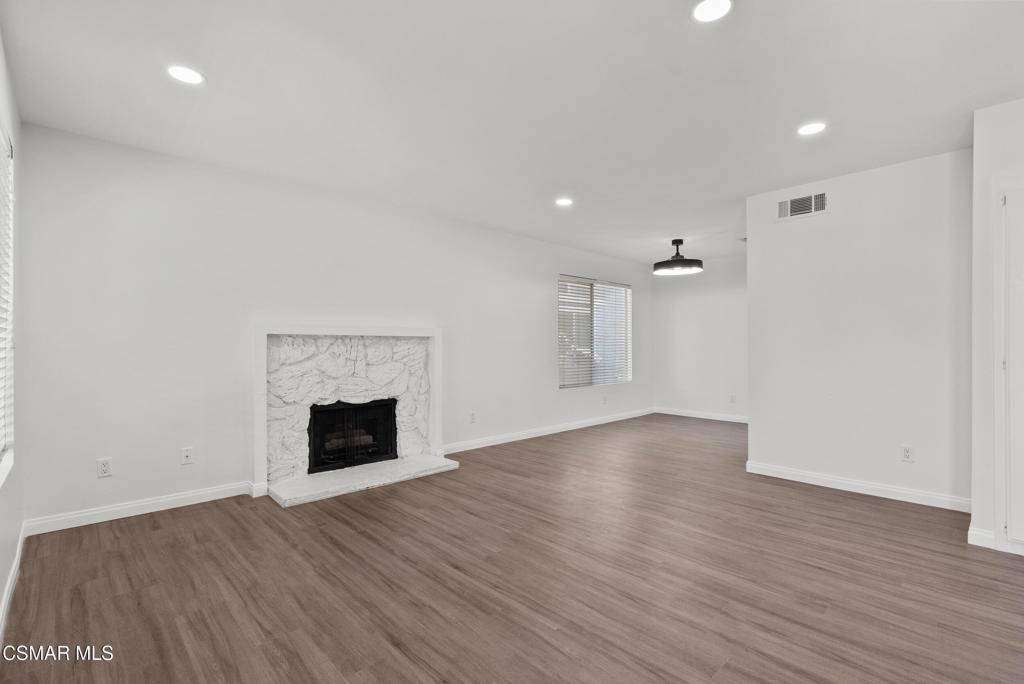 Moorpark, CA 93021,540 Spring RD #93